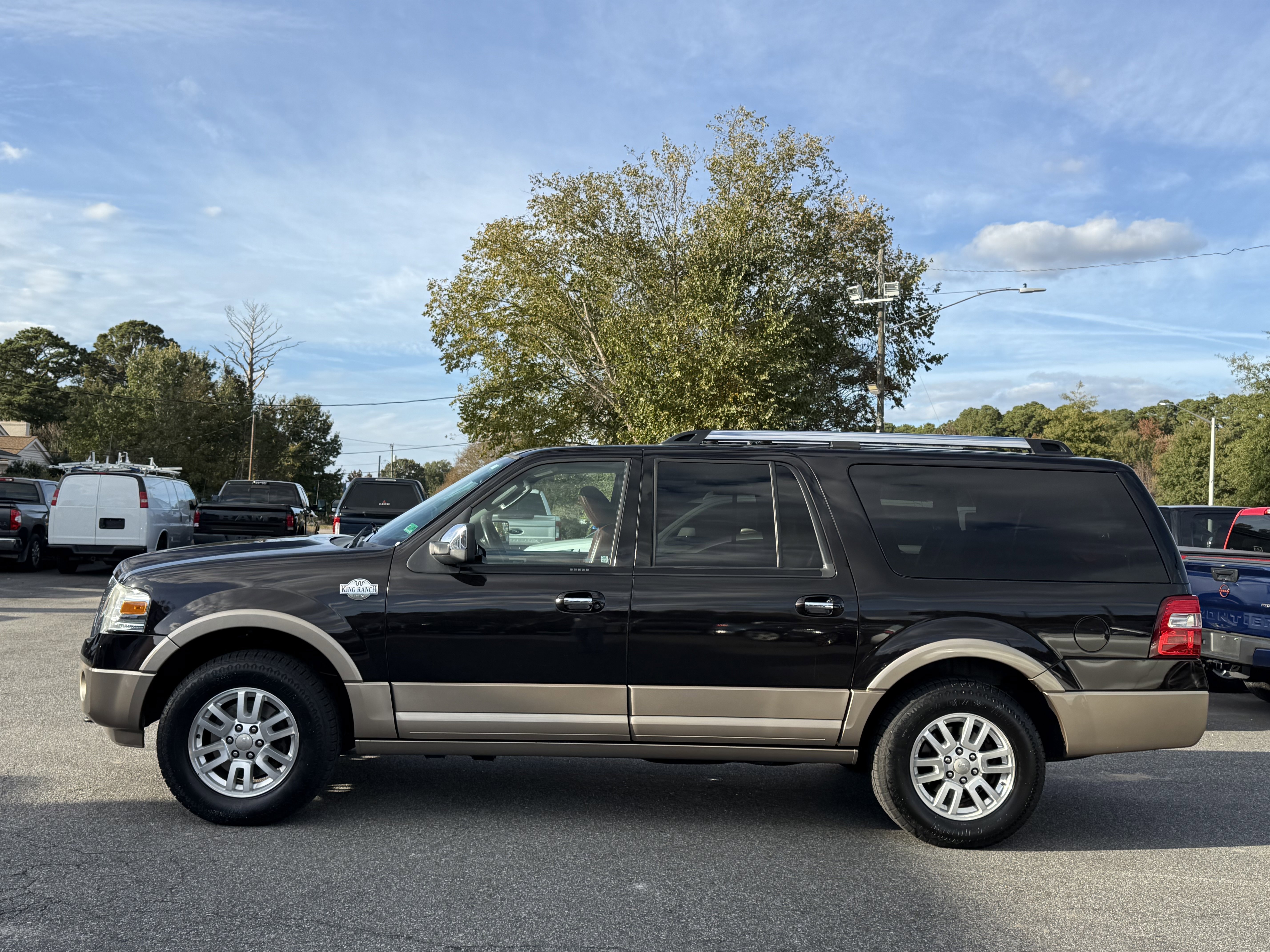 Used 2013 Ford Expedition EL King Ranch image 11