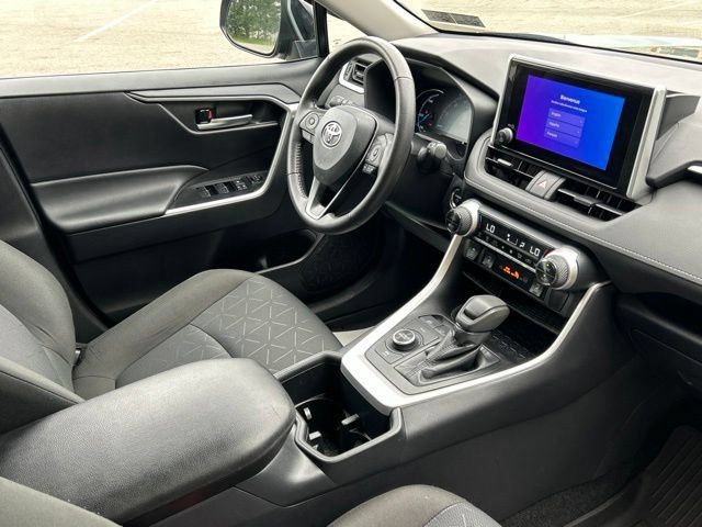 Used 2025 Toyota RAV4 Woodland Edition w/ Weather Package AWD/4WD image 33