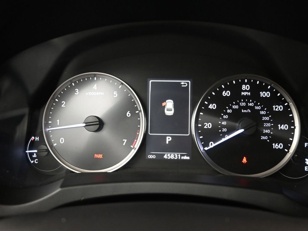 Used 2024 Lexus IS 350 F Sport image 11