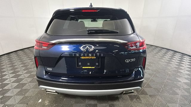Used 2022 INFINITI QX50 Essential AWD/4WD image 3