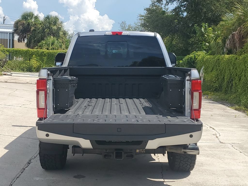 Used 2022 Ford F350 Platinum AWD/4WD image 16
