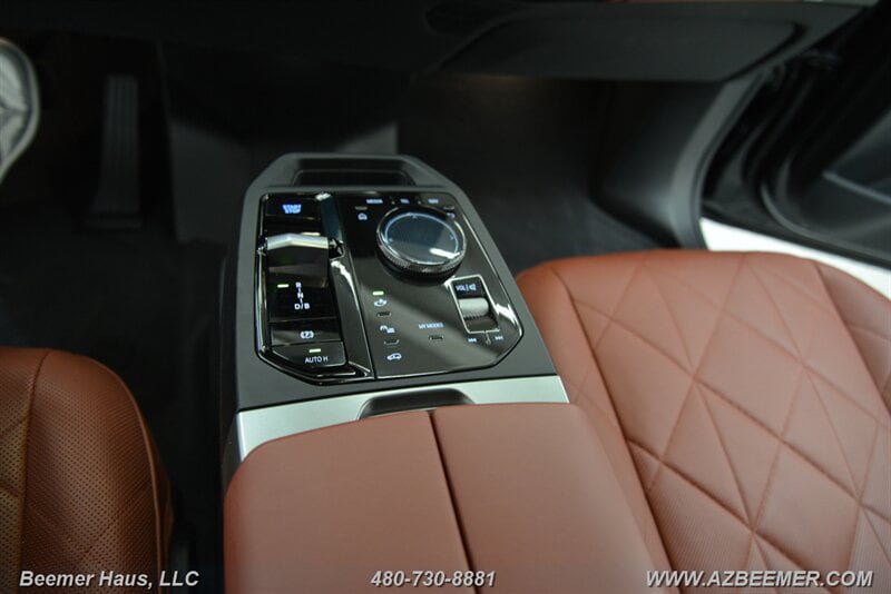 Used 2025 BMW iX M60 AWD/4WD image 38