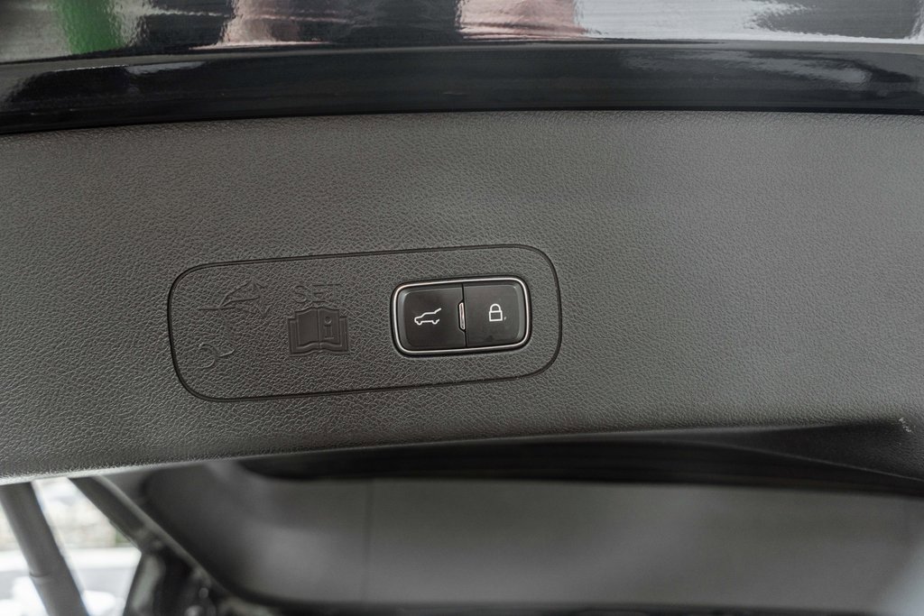 Used 2021 Lincoln Aviator Reserve w/ Equipment Group 202A image 37