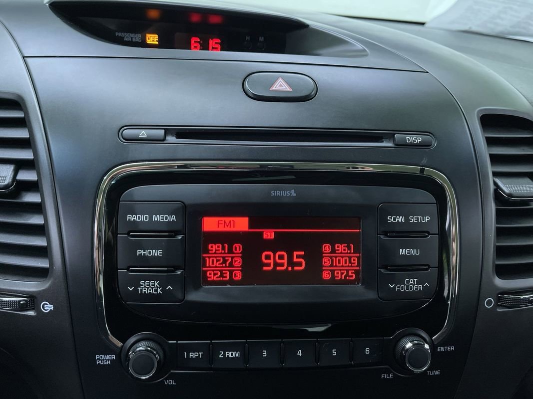 Used 2018 Kia Forte LX image 21