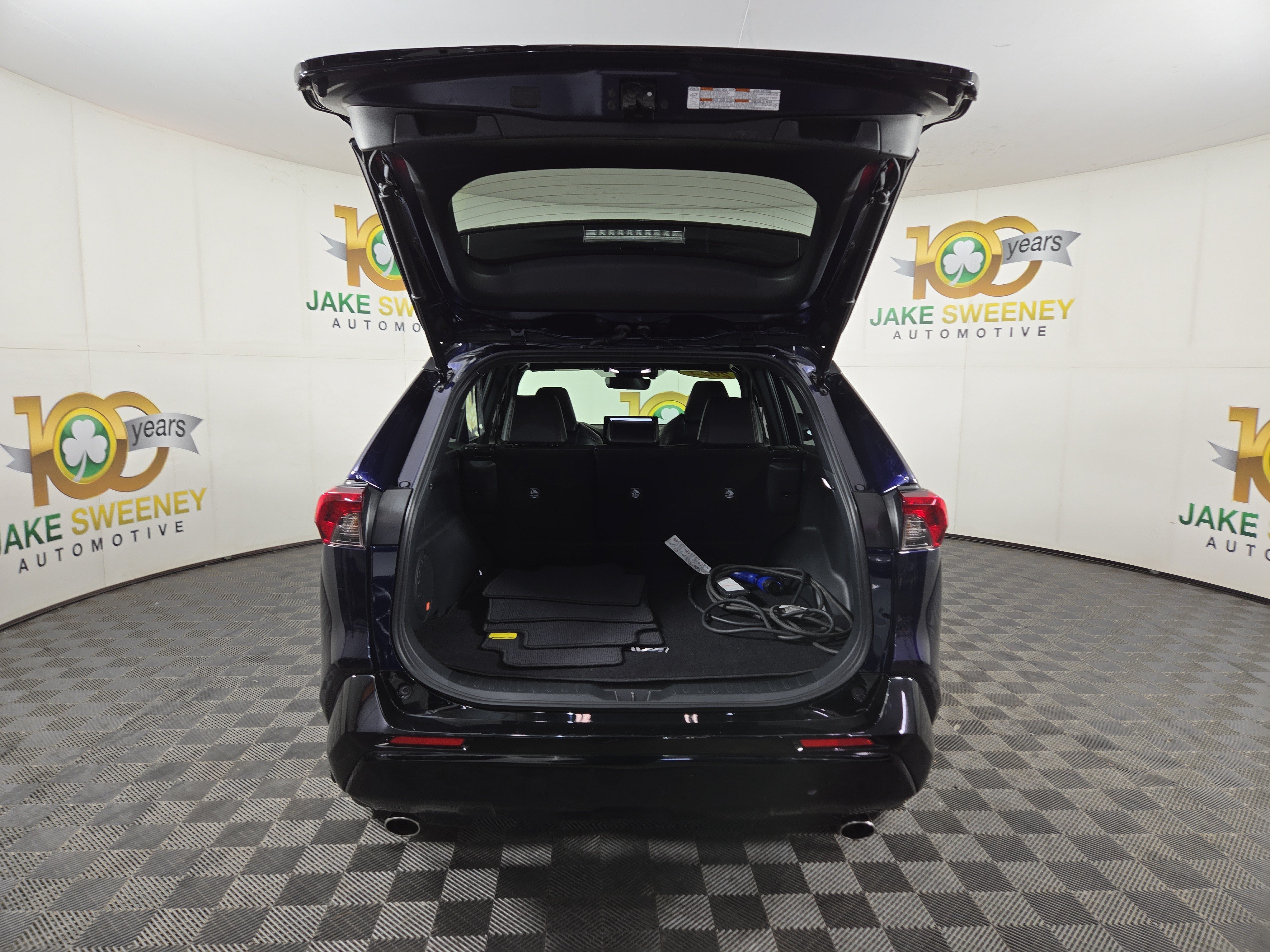 Used 2023 Toyota RAV4 XSE AWD/4WD image 33