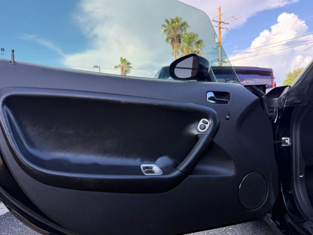 Used 2007 Pontiac Solstice GXP w/ Premium Package RWD image 37