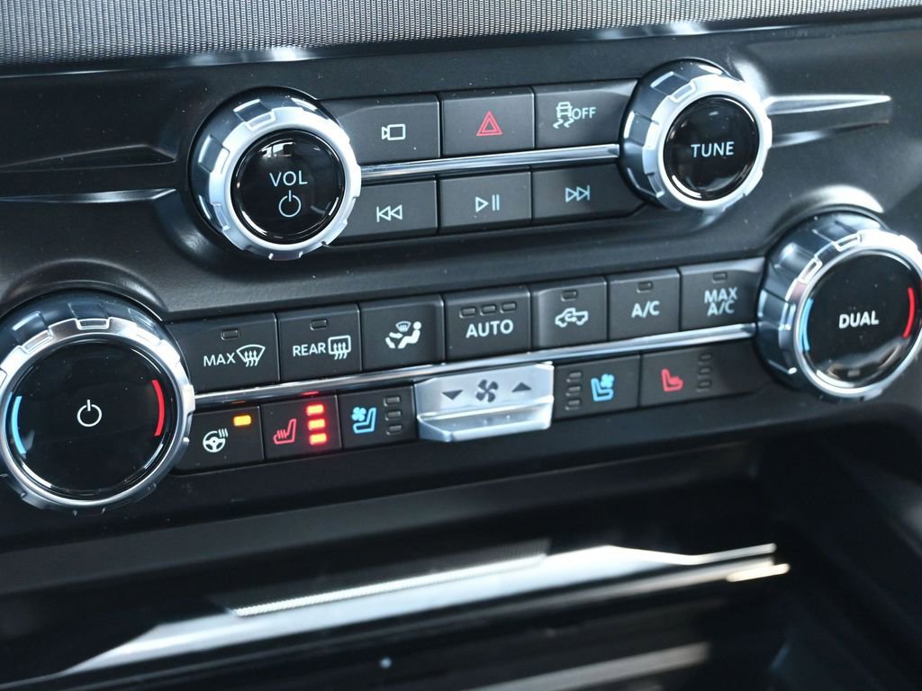 New 2026 Ford F350 Platinum image 27