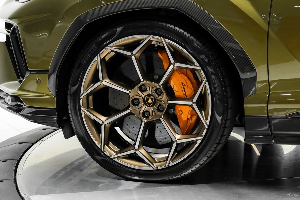 Used 2023 Lamborghini Urus Performante AWD/4WD image 75