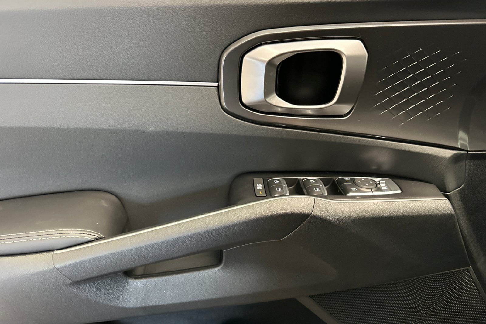 New 2026 Kia Sorento LX FWD image 7