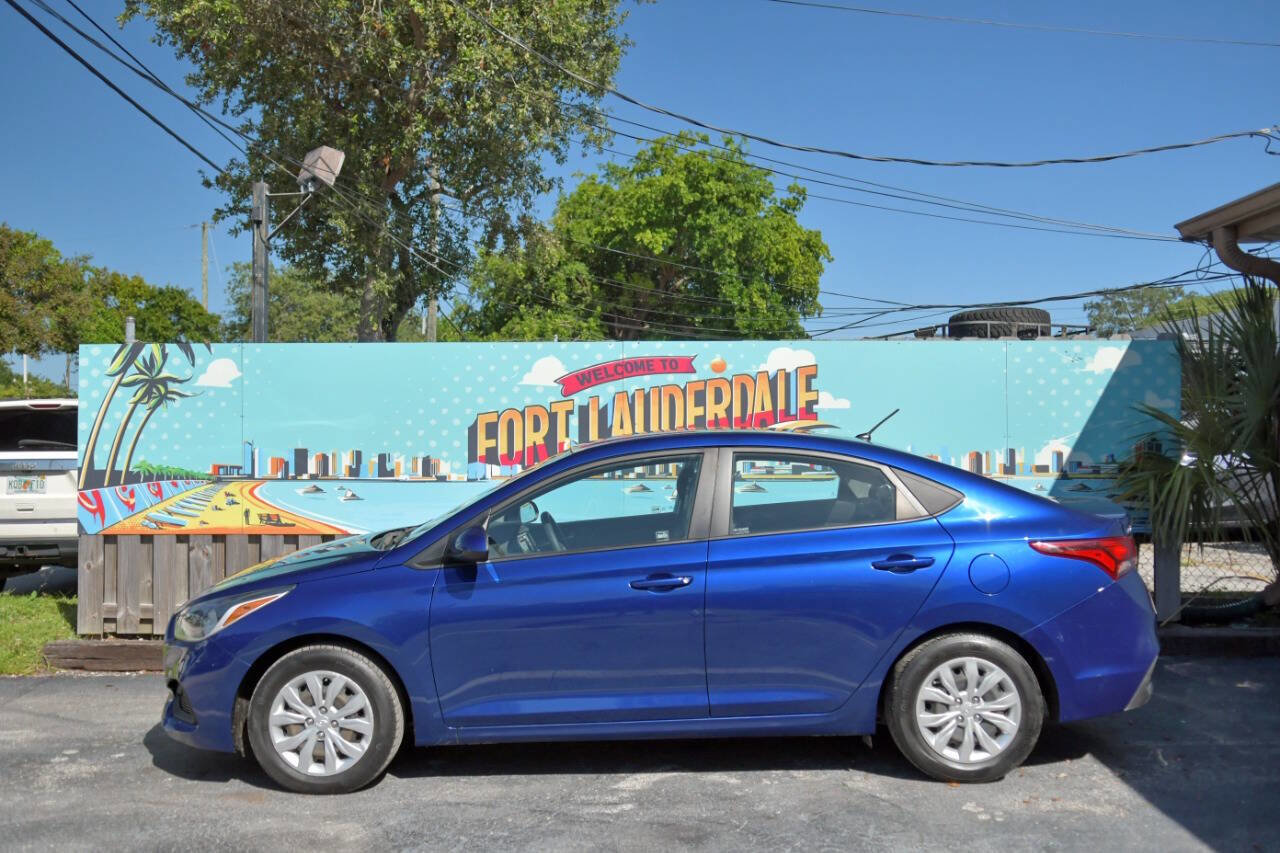 Used 2019 Hyundai Accent SE image 5