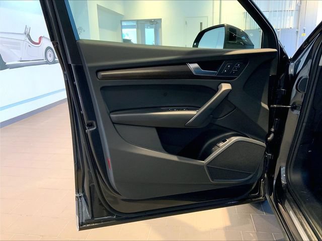 Certified 2023 Audi Q5 Premium w/ Convenience Package AWD/4WD image 27