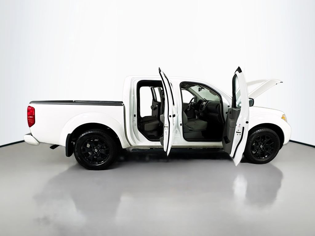 Used 2021 Nissan Frontier SV w/ Midnight Edition Floor Mats image 26