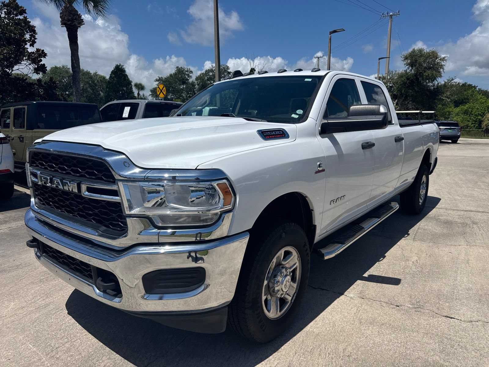 Certified 2020 RAM 2500 Tradesman AWD/4WD image 1