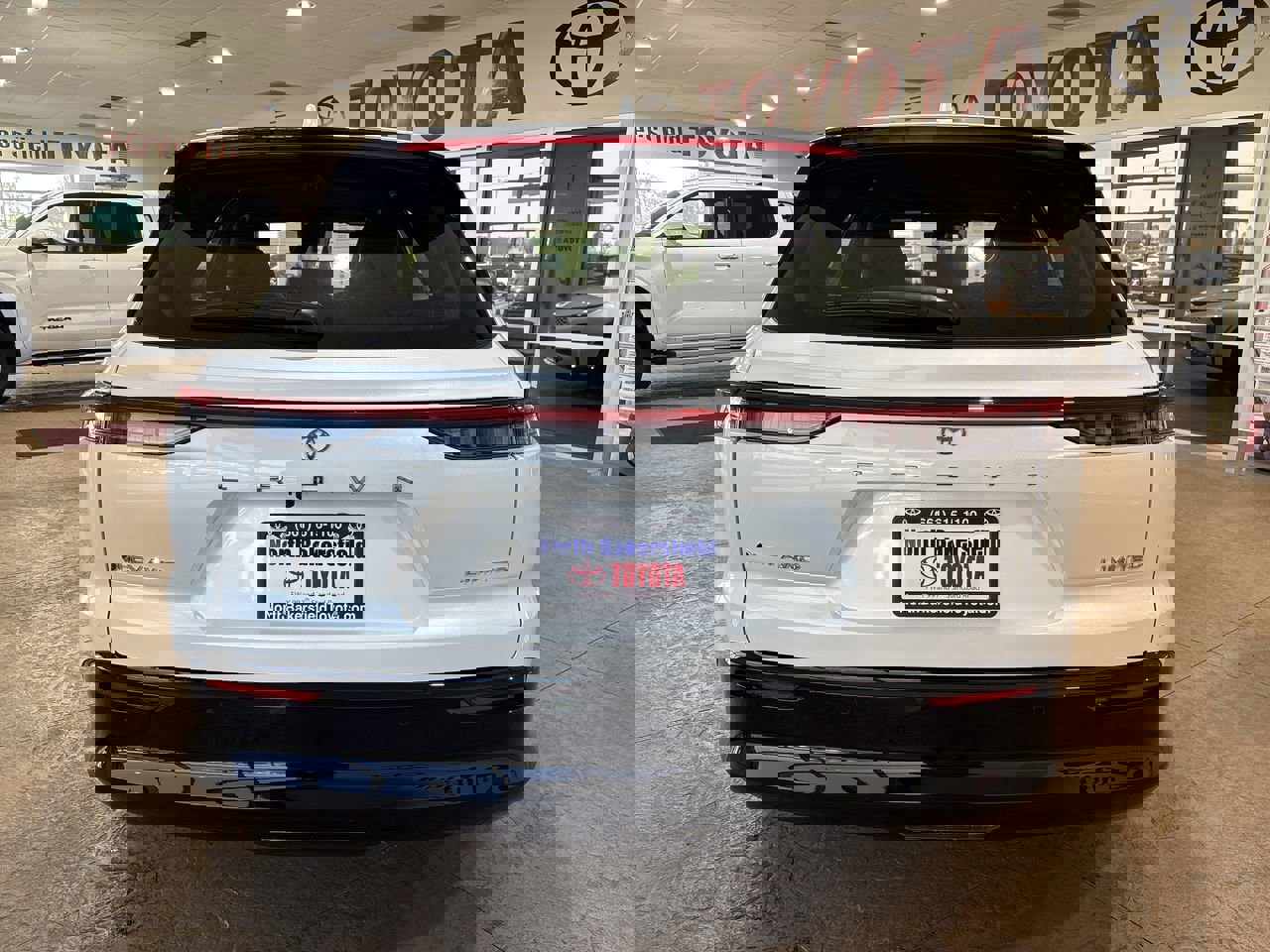 New 2025 Toyota Crown Signia image 9