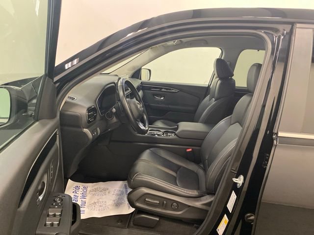 Certified 2025 Honda Pilot EX-L image 8