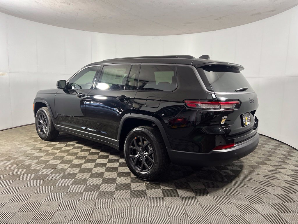 New 2027 Jeep Grand Cherokee L 4WD image 4
