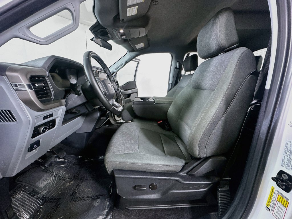 Used 2025 Ford F150 XLT w/ Equipment Group 301A Standard AWD/4WD image 17