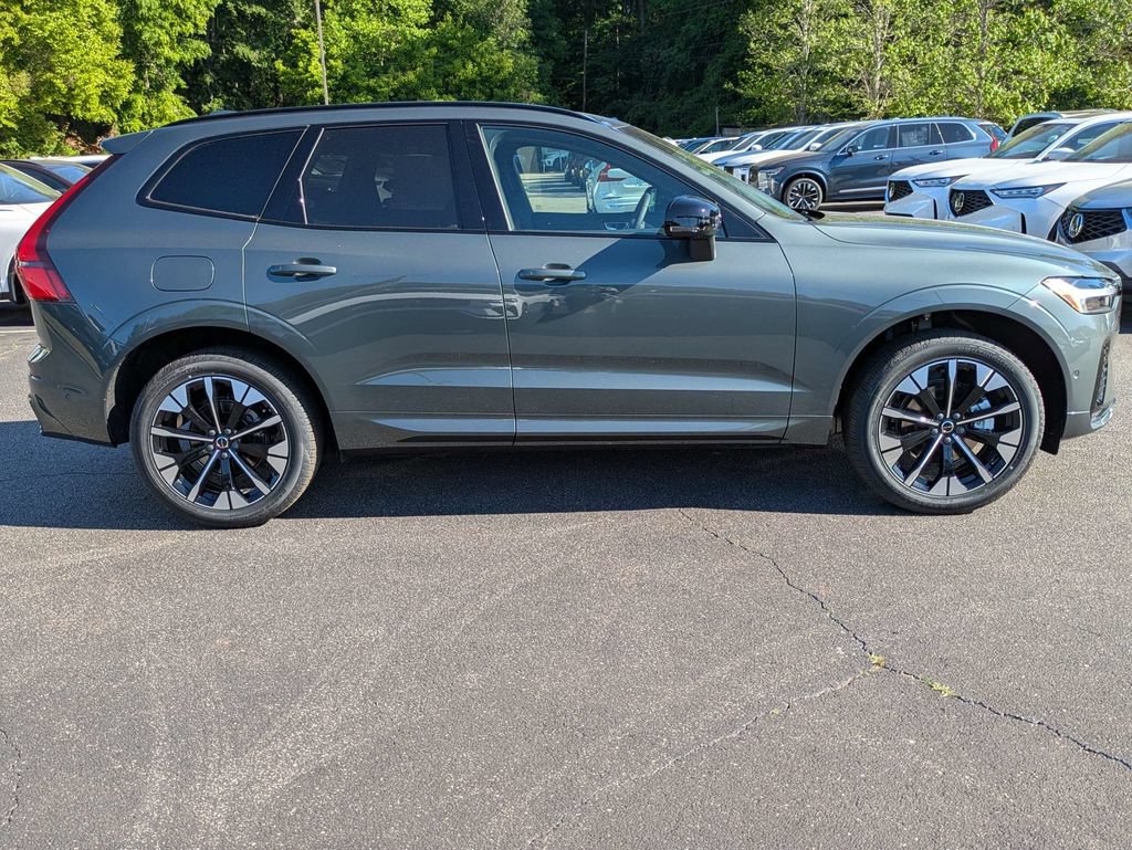 New 2026 Volvo XC60 B5 Plus w/ Protection Package Premier AWD/4WD image 7