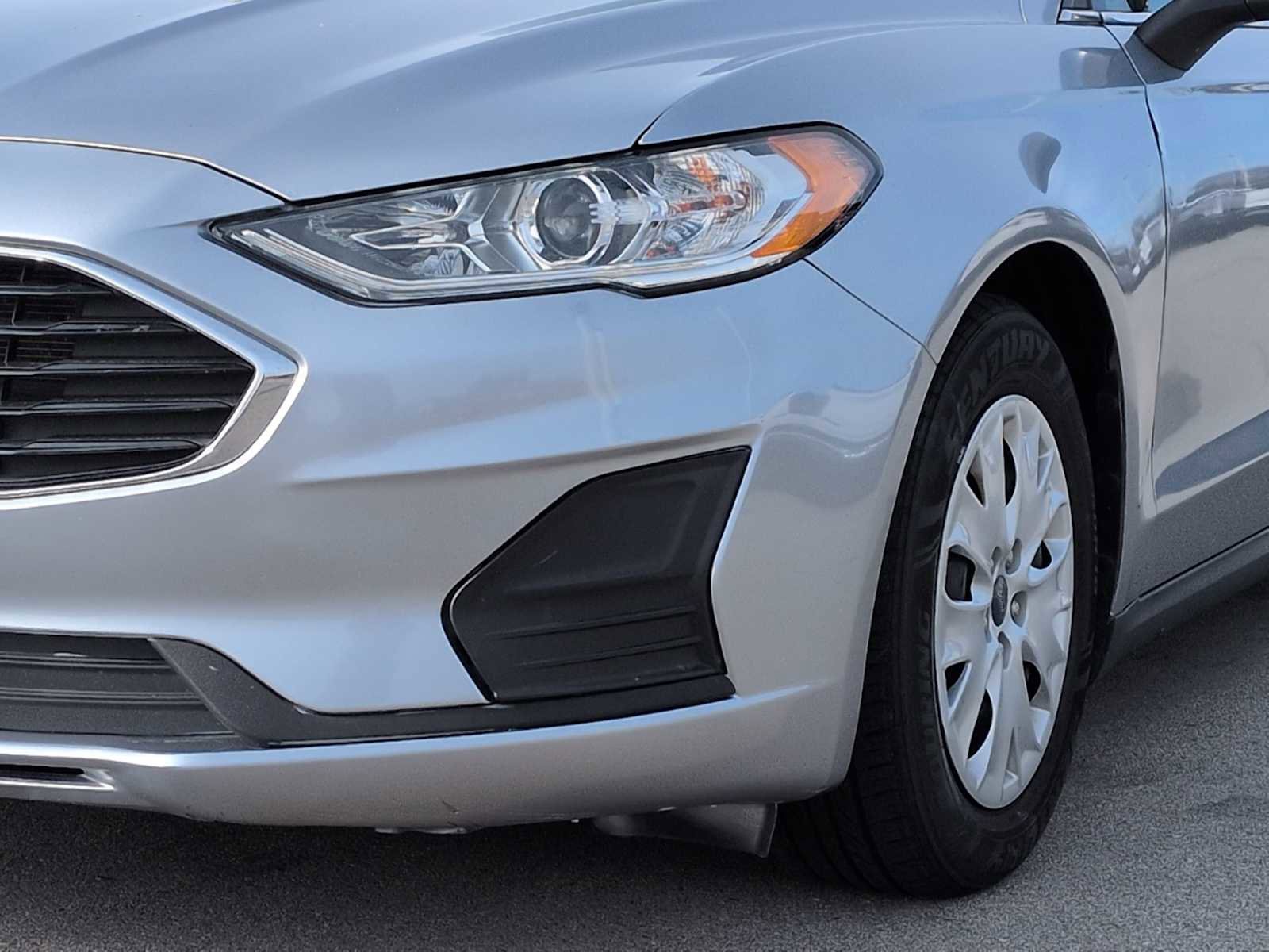 Used 2020 Ford Fusion S FWD image 11