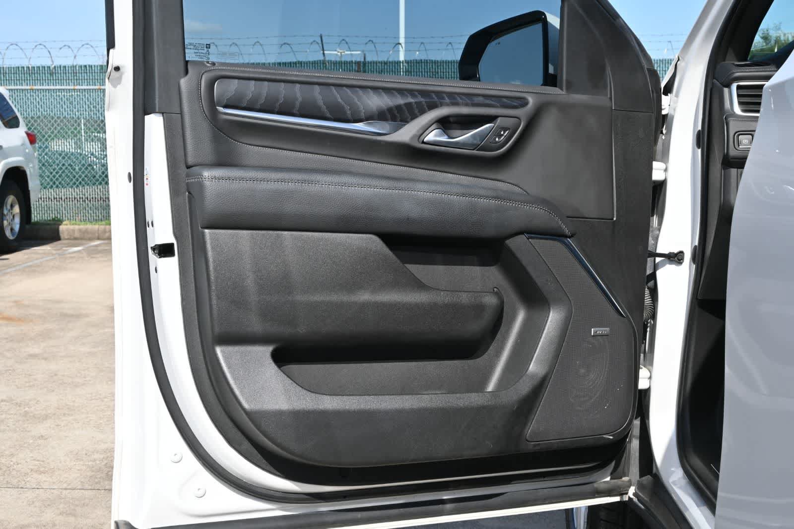 Used 2022 GMC Yukon Denali RWD image 18