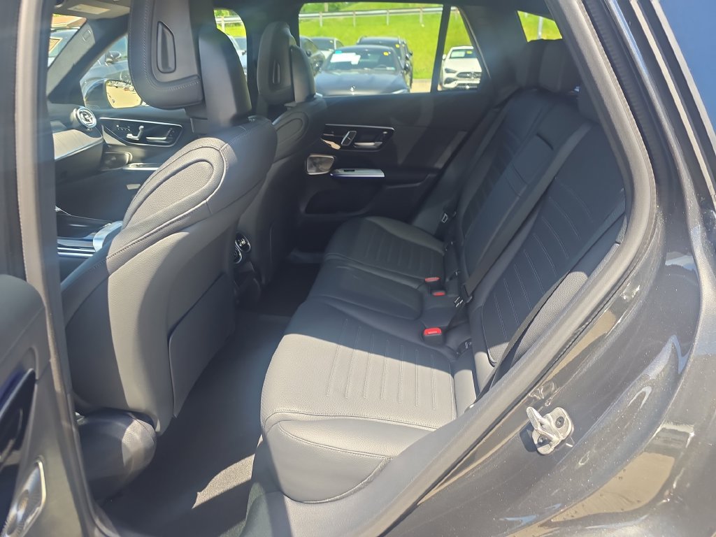 New 2026 Mercedes-Benz GLC 300 4MATIC image 25