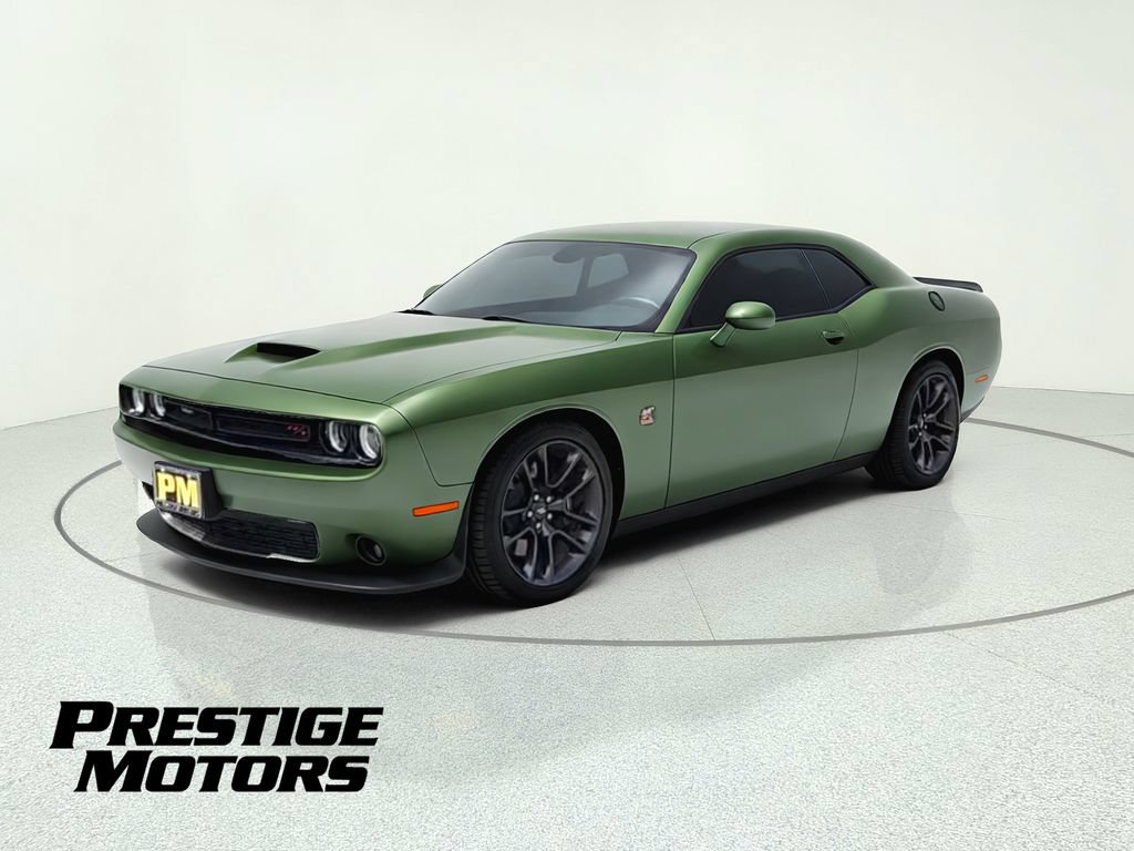 Used 2022 Dodge Challenger R/T Scat Pack RWD image 3