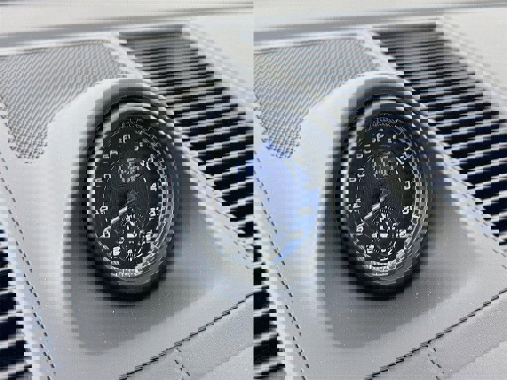 New 2026 Porsche Macan S image 18