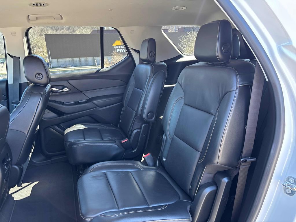 Used 2018 Chevrolet Traverse LT image 25