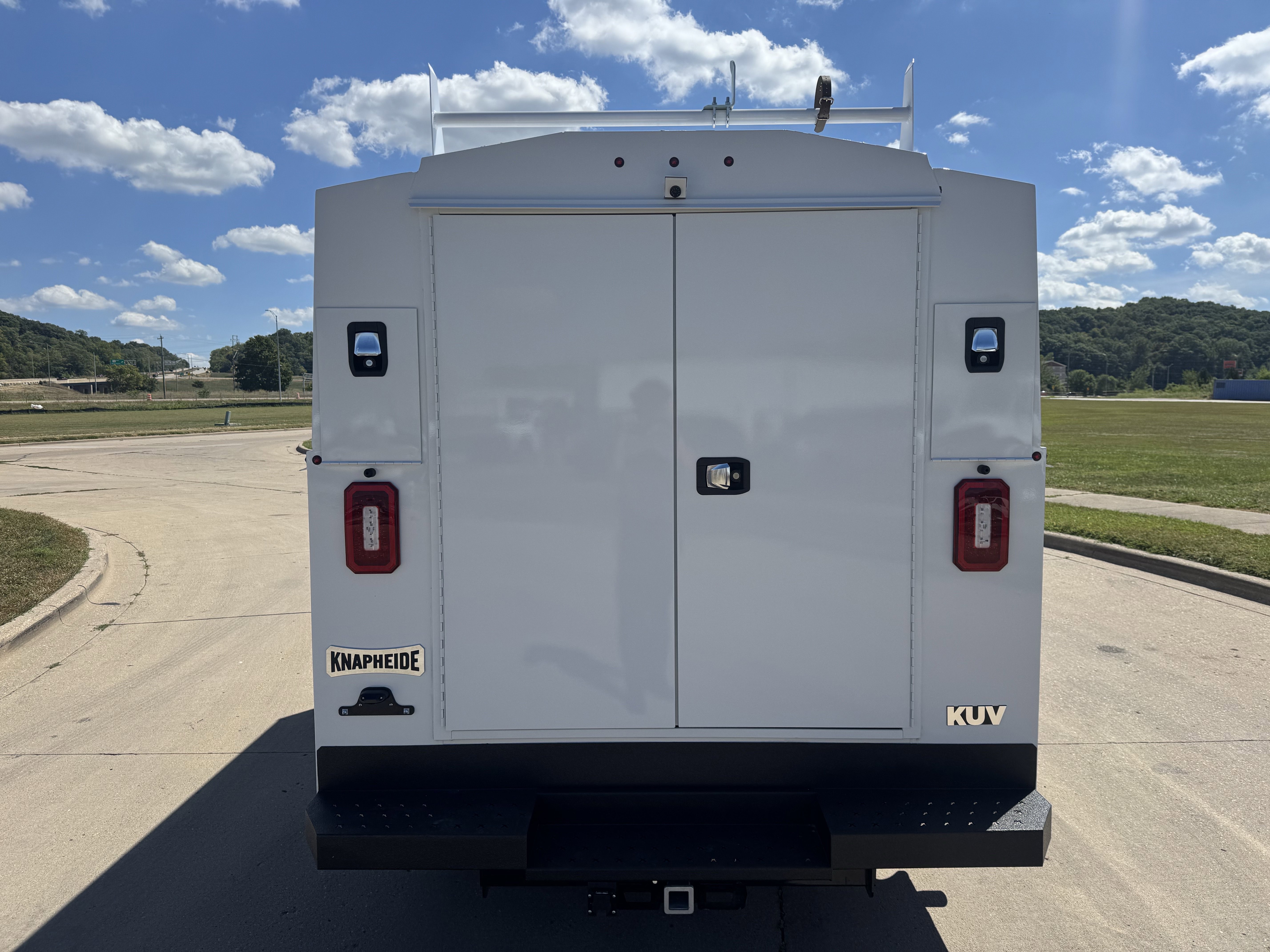 New 2026 Ford E-350 and Econoline 350 Super Duty w/ Power Equipment Group image 3
