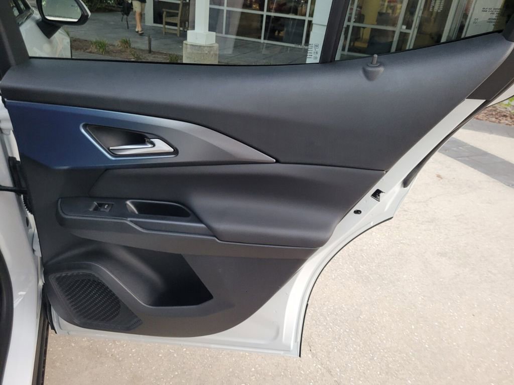 New 2026 Chevrolet Equinox EV LT FWD image 16