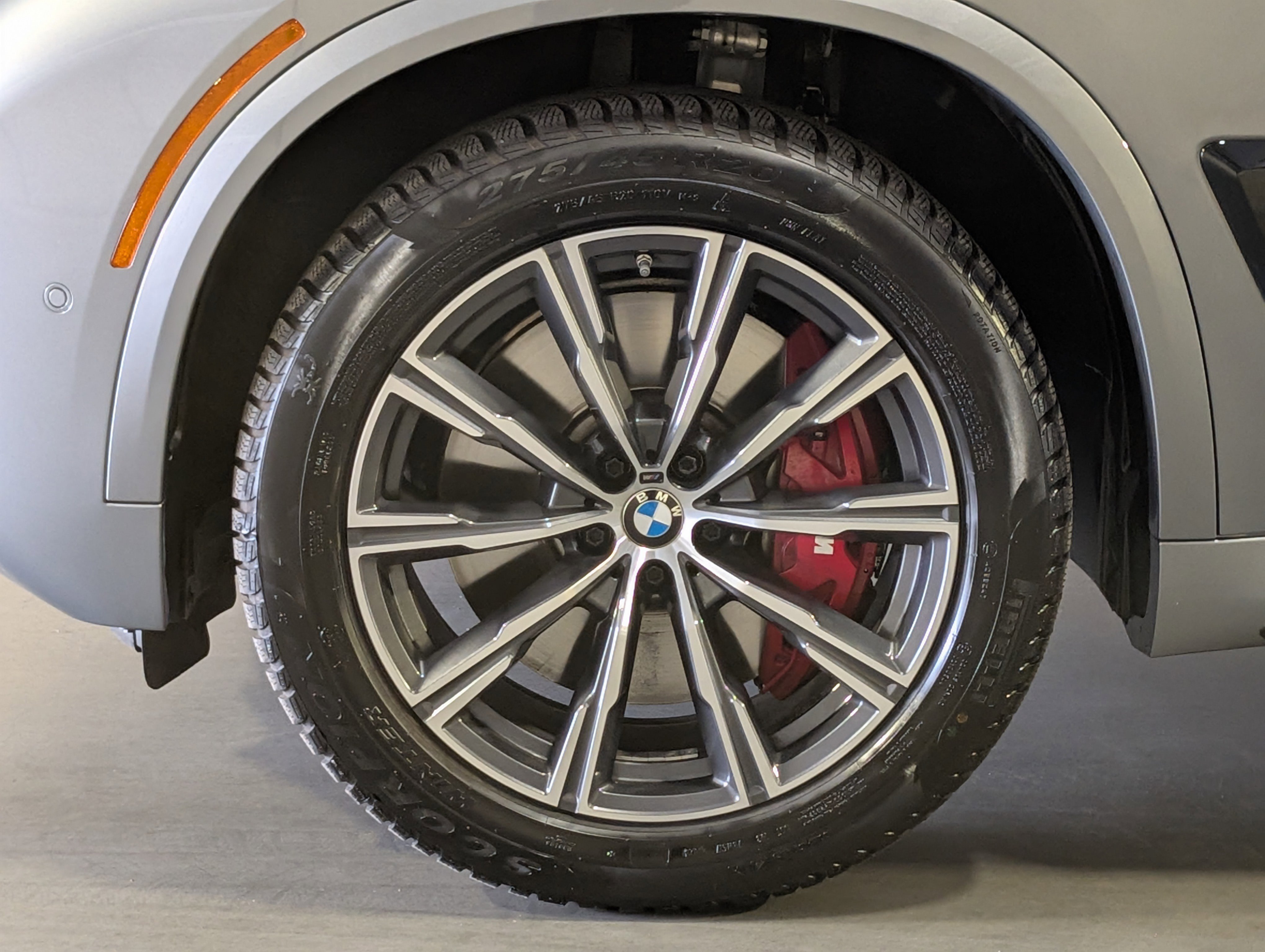 Used 2024 BMW X5 M60i w/ Climate Comfort Package image 15