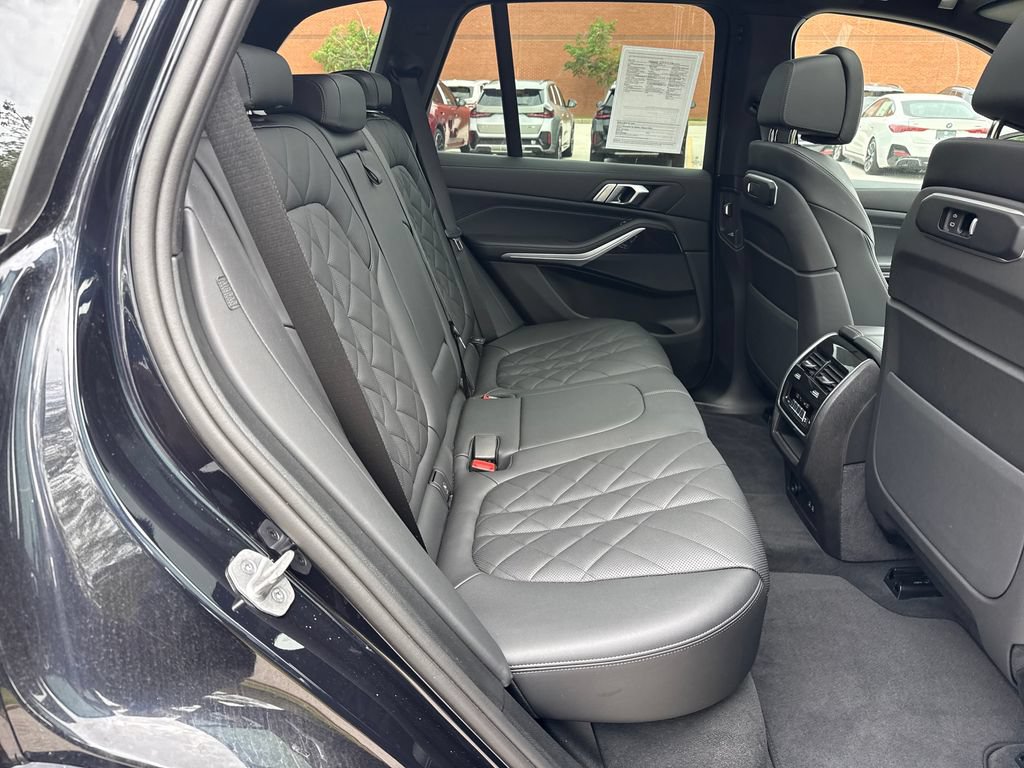 Used 2025 BMW X5 xDrive50e w/ M Sport Package AWD/4WD image 31