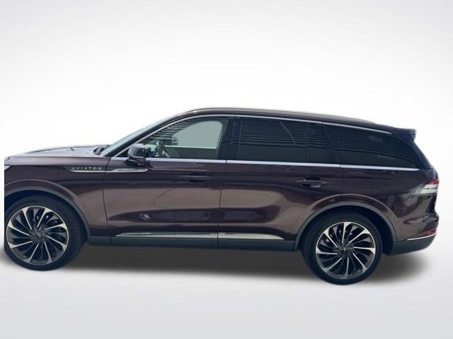 Used 2020 Lincoln Aviator Reserve w/ Equipment Group 202A image 11