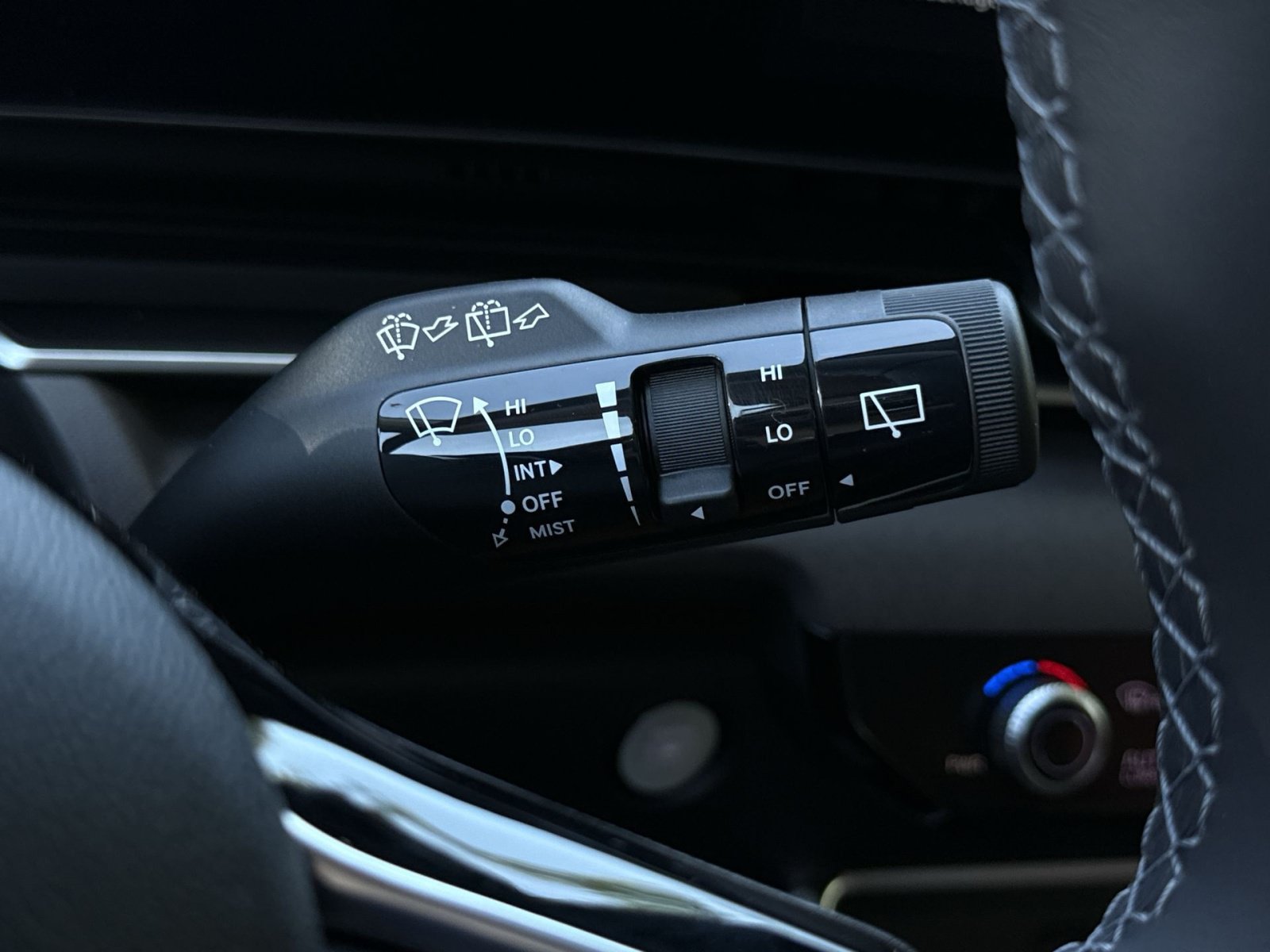 New 2026 Kia Carnival EX FWD image 51