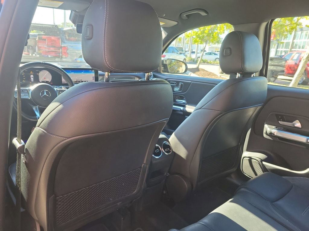 Used 2021 Mercedes-Benz GLB 35 AMG 4MATIC image 18