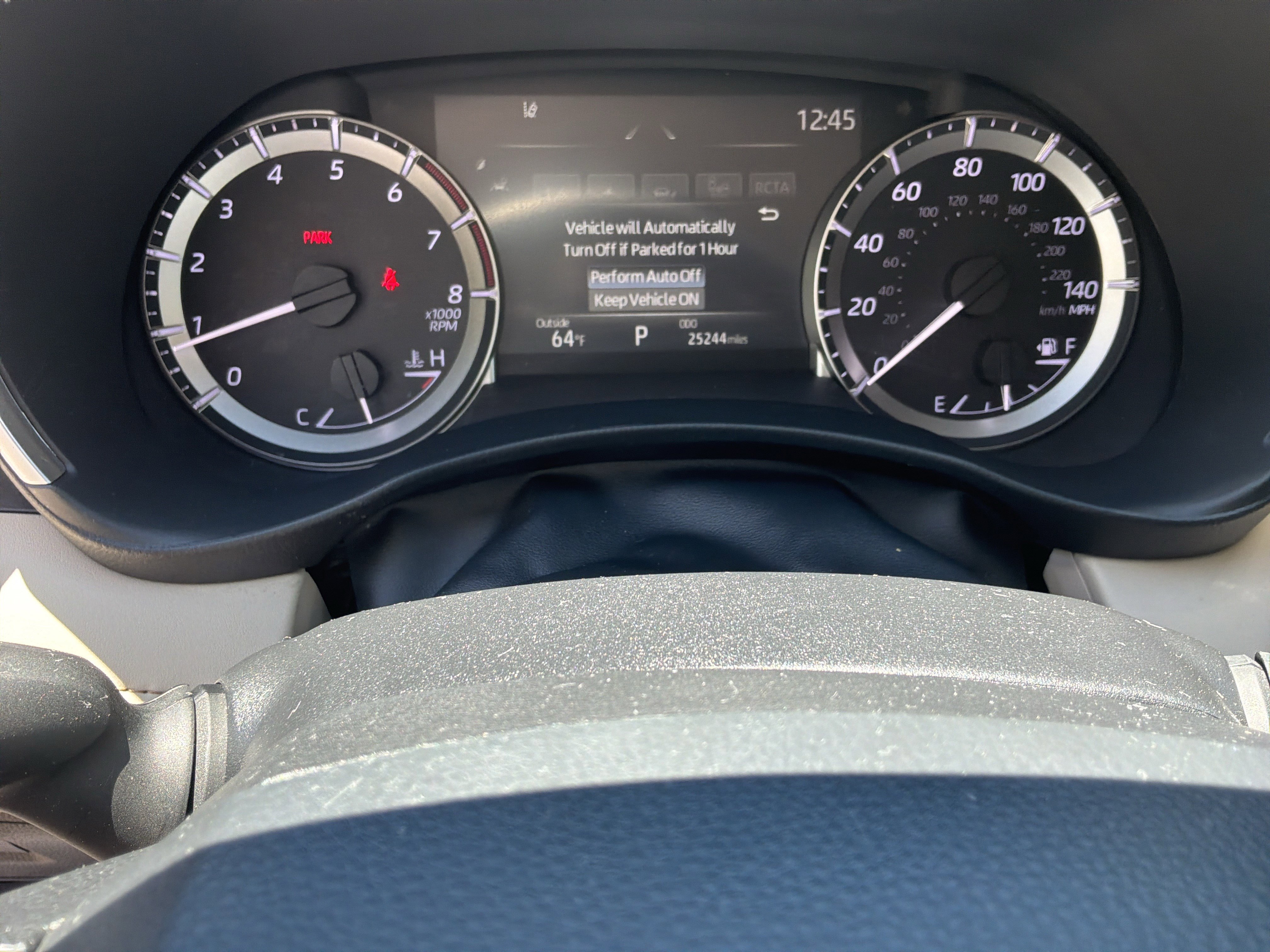 Used 2024 Toyota Highlander XLE FWD image 22
