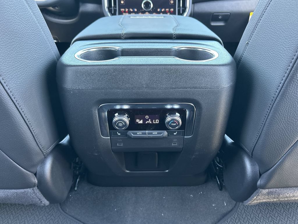 New 2026 GMC Yukon Denali AWD/4WD image 21