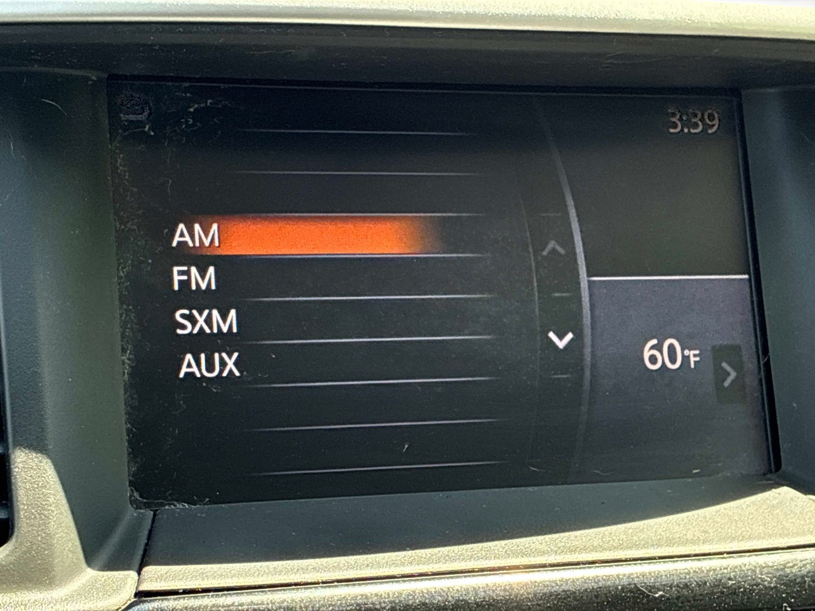 Used 2018 Nissan Pathfinder S AWD/4WD image 30