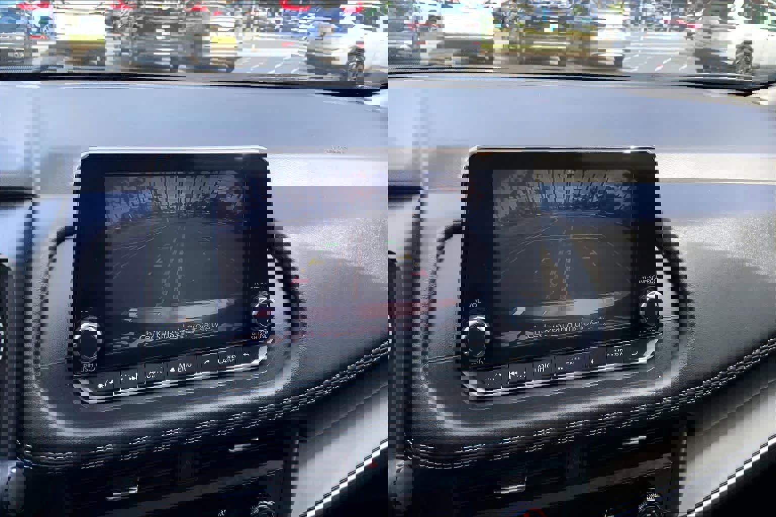 Used 2025 Nissan Rogue SV image 24