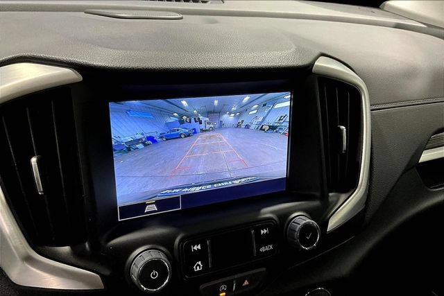 Used 2023 GMC Terrain SLT w/ Infotainment Package II FWD image 14