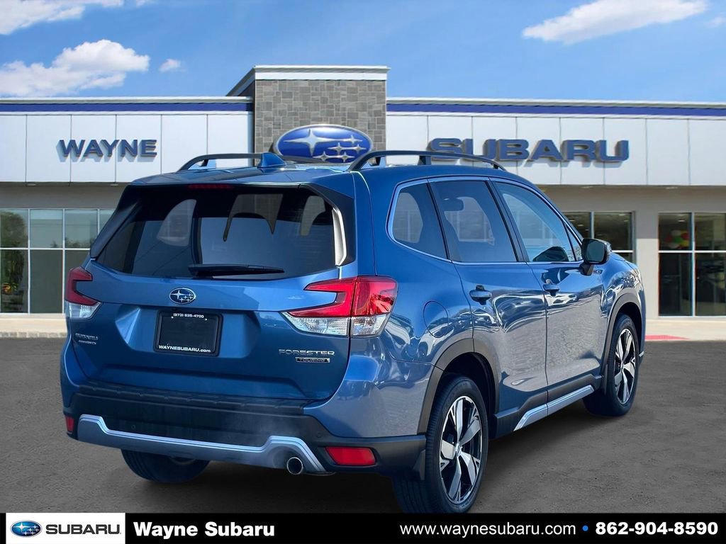Used 2021 Subaru Forester Touring image 4
