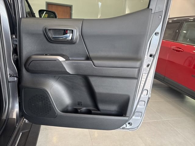 Used 2023 Toyota Tacoma TRD Sport w/ Technology Package AWD/4WD image 43