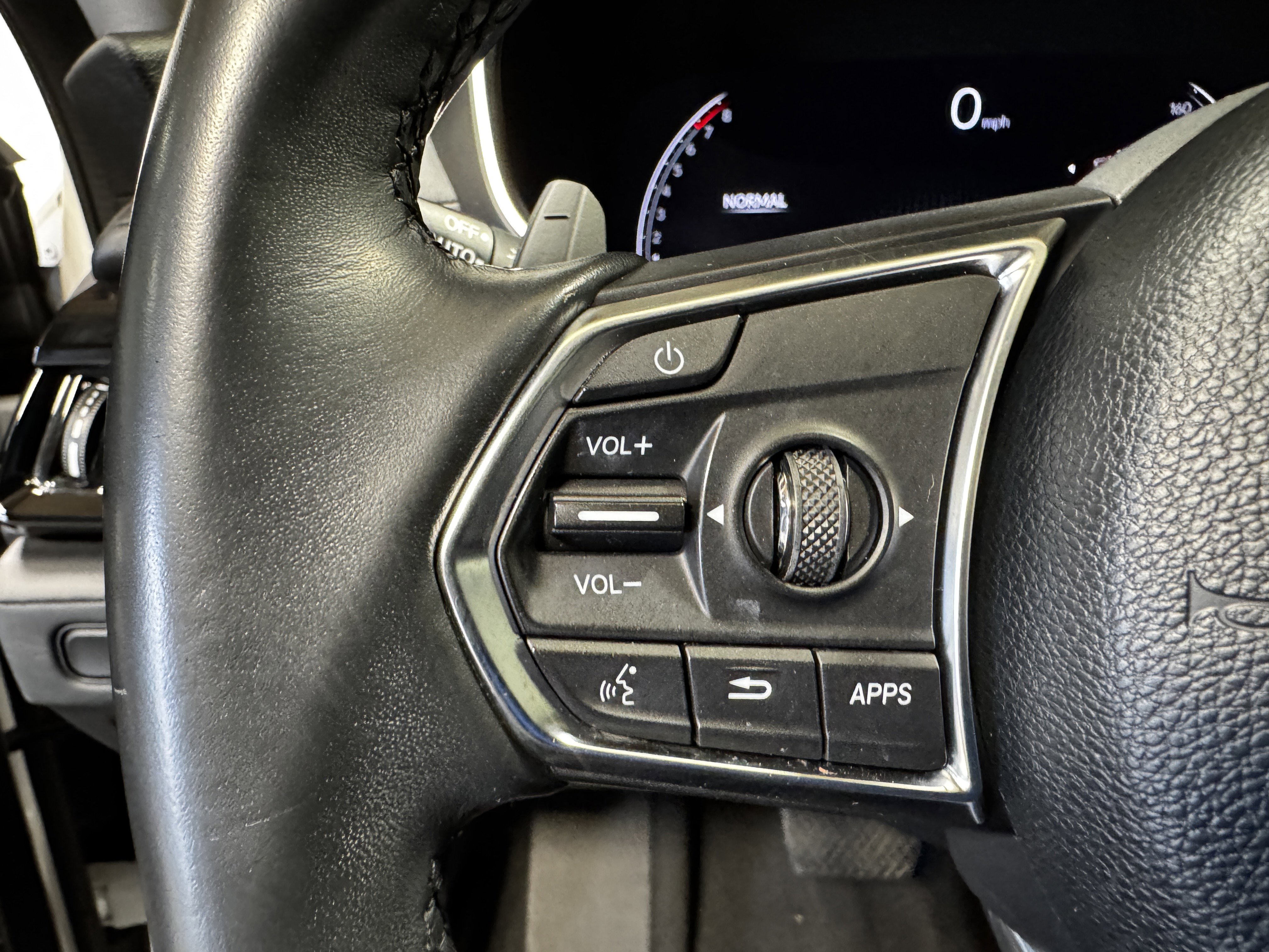 Certified 2023 Acura MDX FWD w/ Technology Package image 23