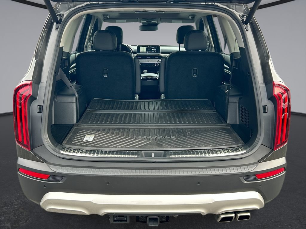 Used 2020 Kia Telluride SX w/ Towing Package FWD image 13