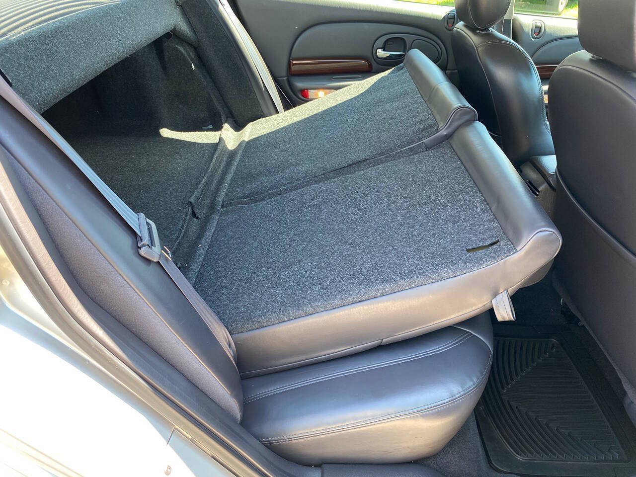 Used 2000 Chrysler 300M FWD image 23
