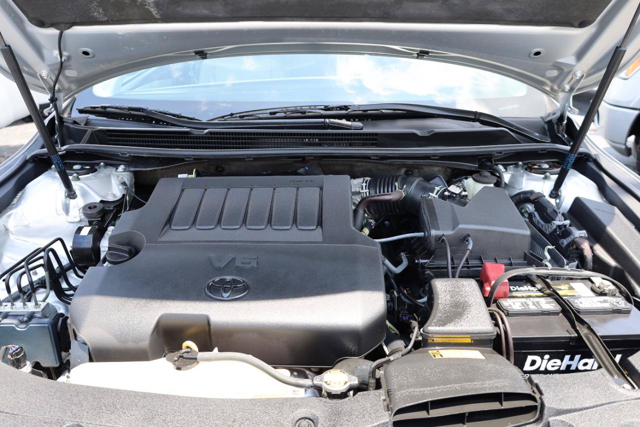 Used 2013 Toyota Avalon XLE FWD image 15