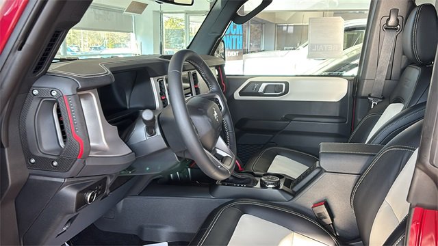 New 2026 Ford Bronco Outer Banks w/ Sasquatch Package image 23