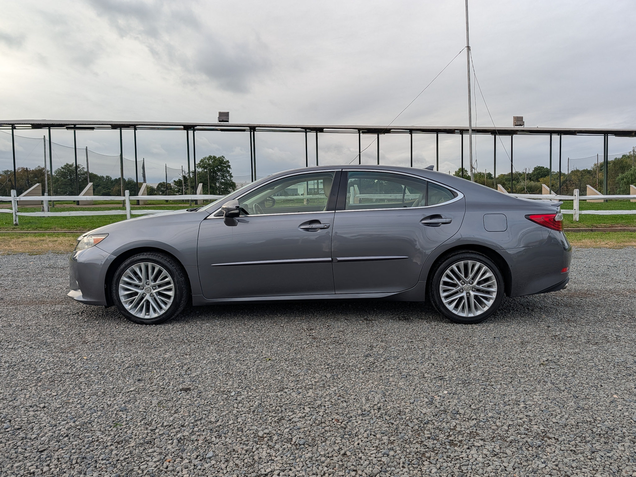 Used 2013 Lexus ES 350 w/ Luxury Pkg FWD image 9