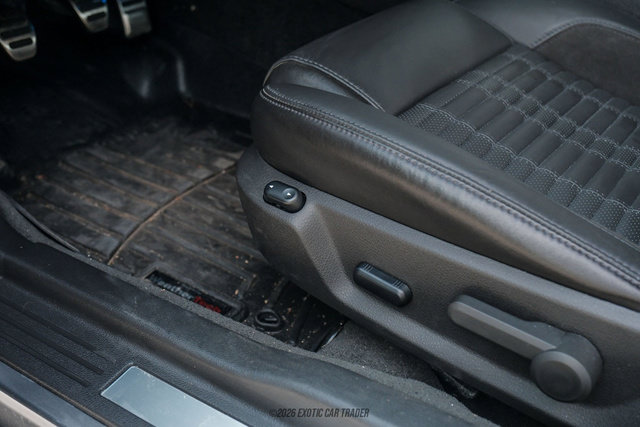 Used 2010 Ford Mustang Shelby GT500 RWD image 70