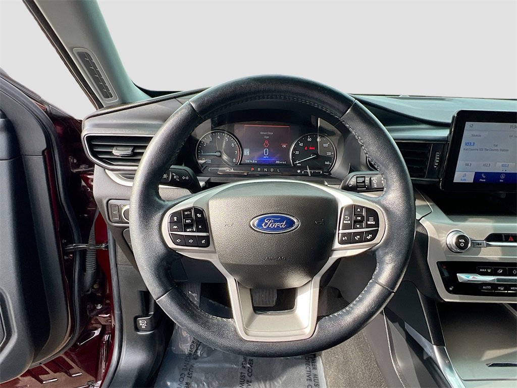 Used 2022 Ford Explorer XLT w/ Equipment Group 202A image 11